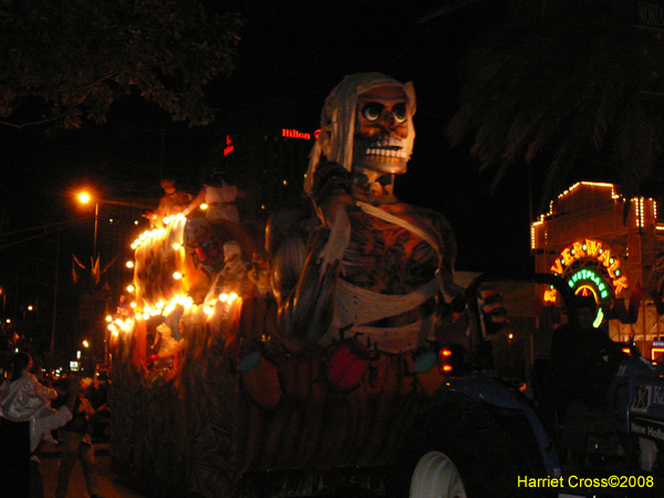 Krewe-of-Boo-New-Orleans-Halloween-Parade-2008-0382